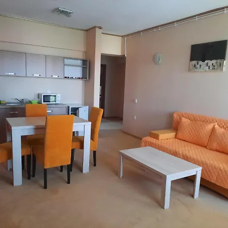Joy Life Aparthotel Costinesti